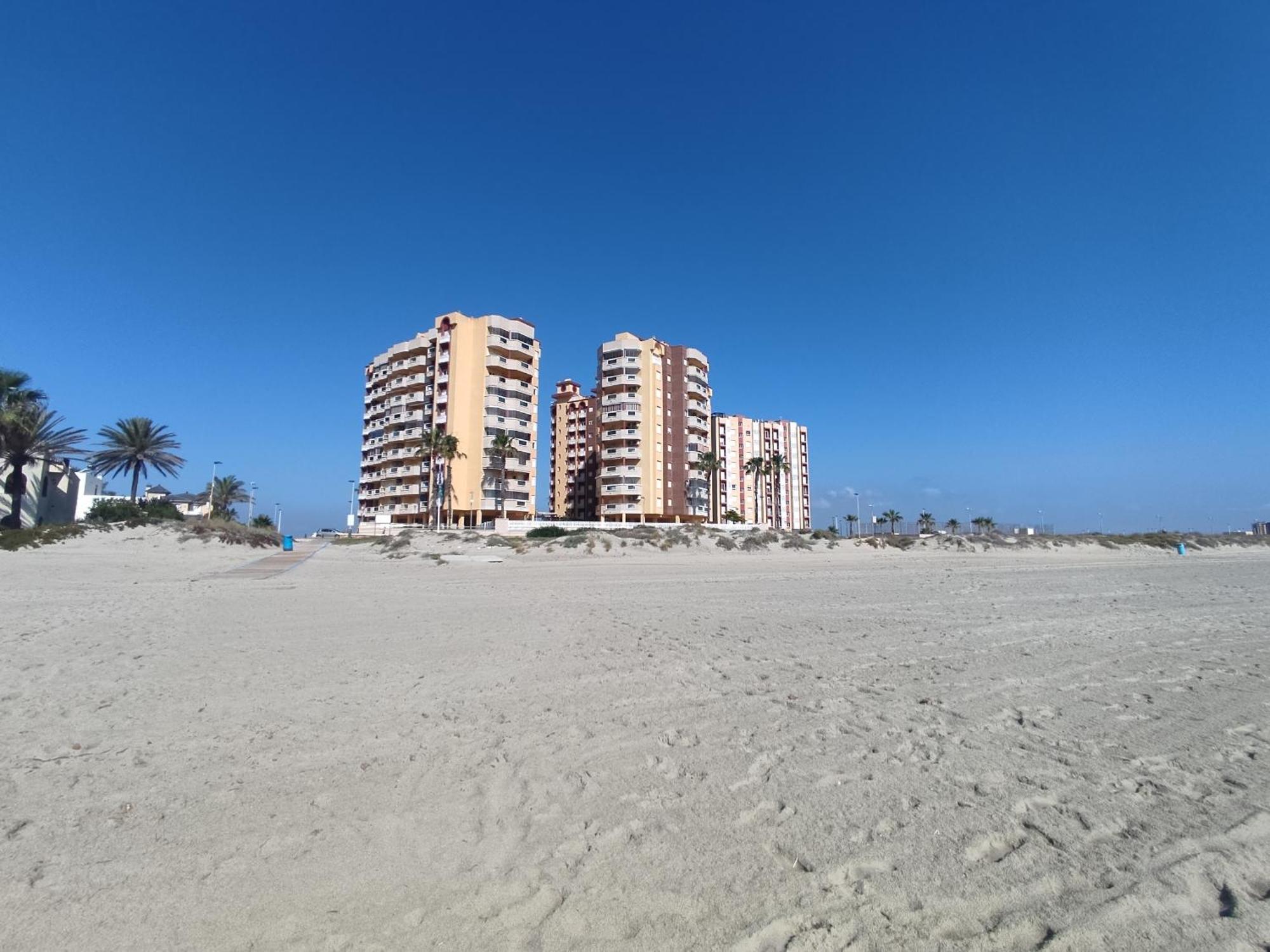 Spanish Connection - Playa Principe La Manga del Mar Menor Luaran gambar